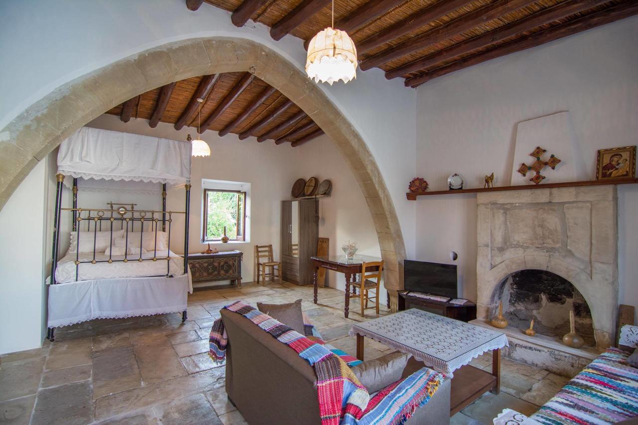 Pano Akourdalia Chloe'S House 게스트하우스 외부 사진