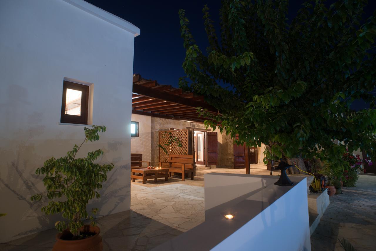 Pano Akourdalia Chloe'S House 게스트하우스 외부 사진